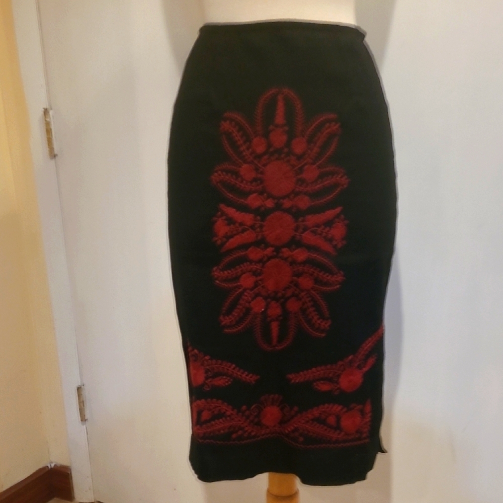 Elegant Black and Red Embroidered Skirt